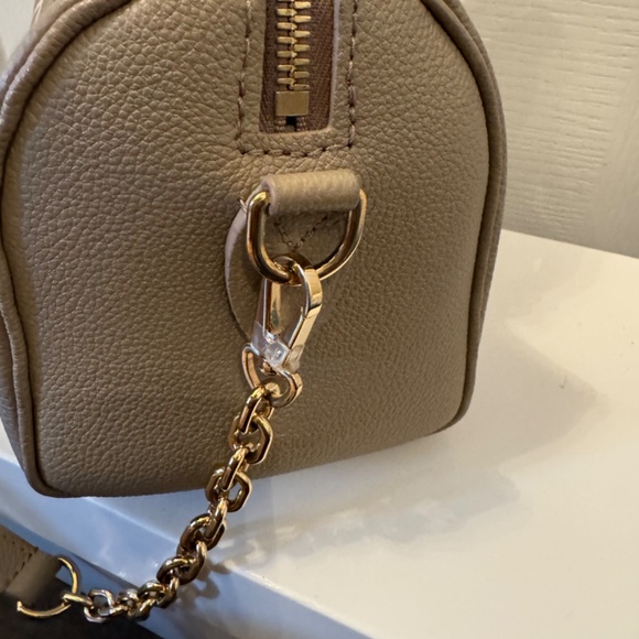 Authentic Louis Vuitton Speedy 20 - Picture 5 of 7